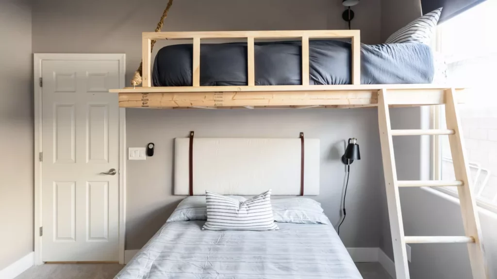 10 Brilliant Bed Alternatives for Saving Space in Your Small Rooms 9 Bed Alternatives: Hanging Bed