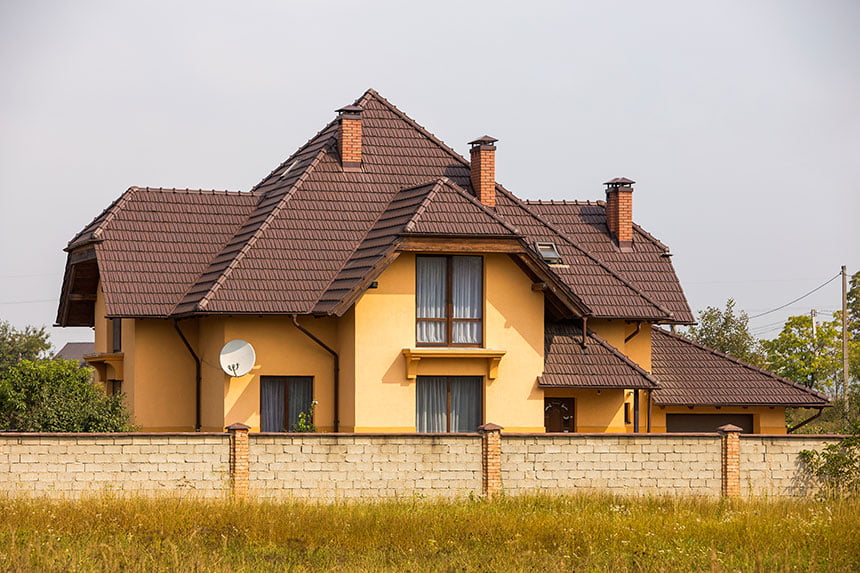 8 Most Popular Types of Fencing | Types of Fences | Different Styles of Fencing | Fences for Yard 2 Brick wall fence